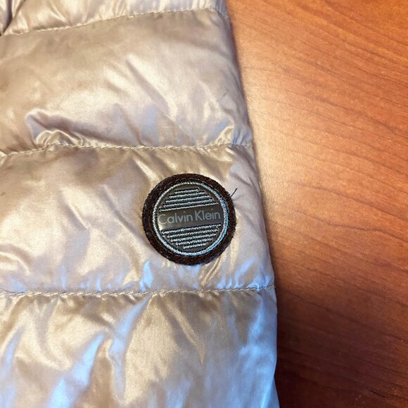 Calvin Klein Lightweight Premium Down PACKABLE jacket XS - Picture 6 of 6